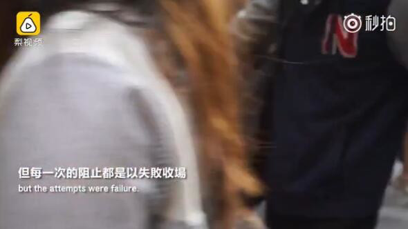 街头求拥抱 街头求拥抱