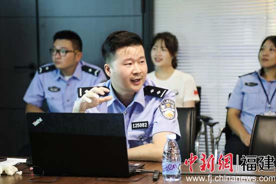 黄思亮警官作禁绝毒品主题宣讲 黄思亮警官作禁绝毒品主题宣讲
